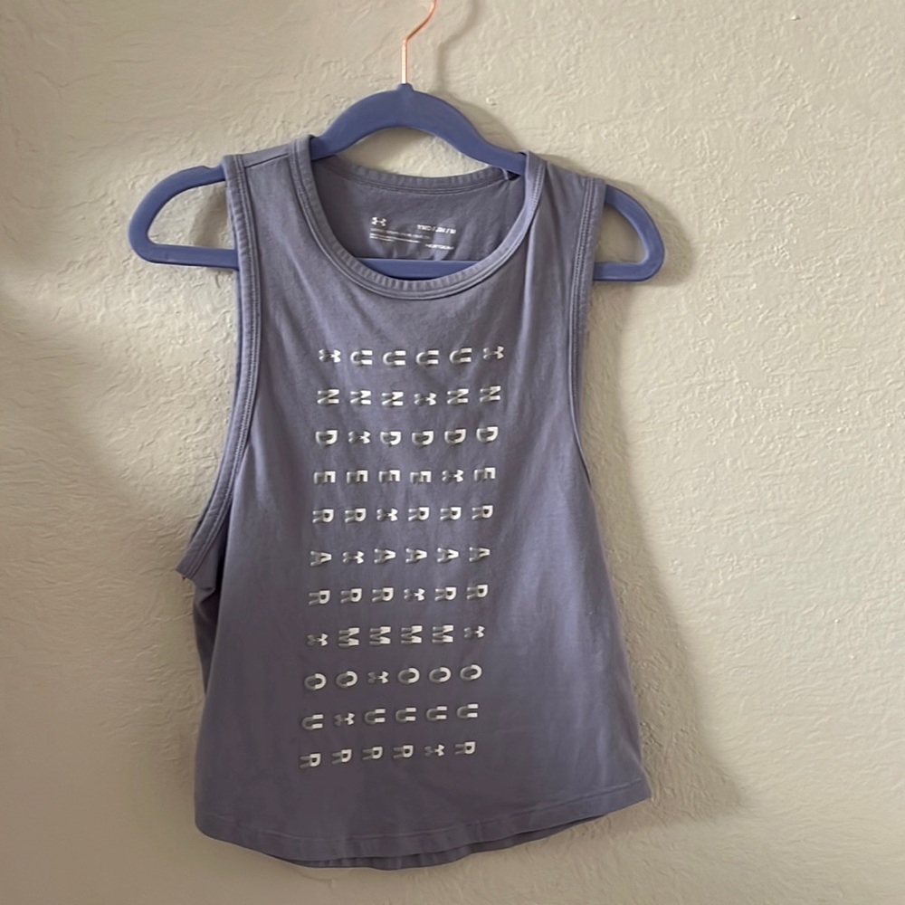 Girls  Medium tank top from Under Armour in the color Purple
